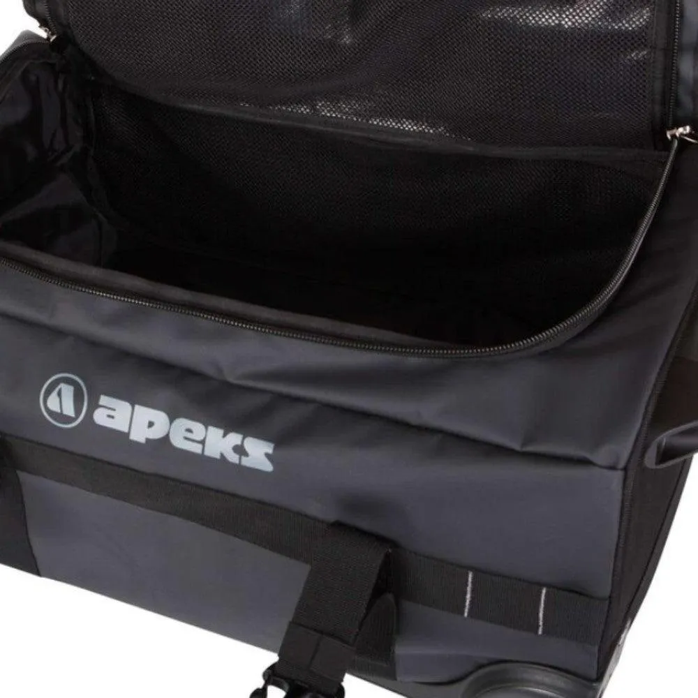 Apeks 40L Roller Bag