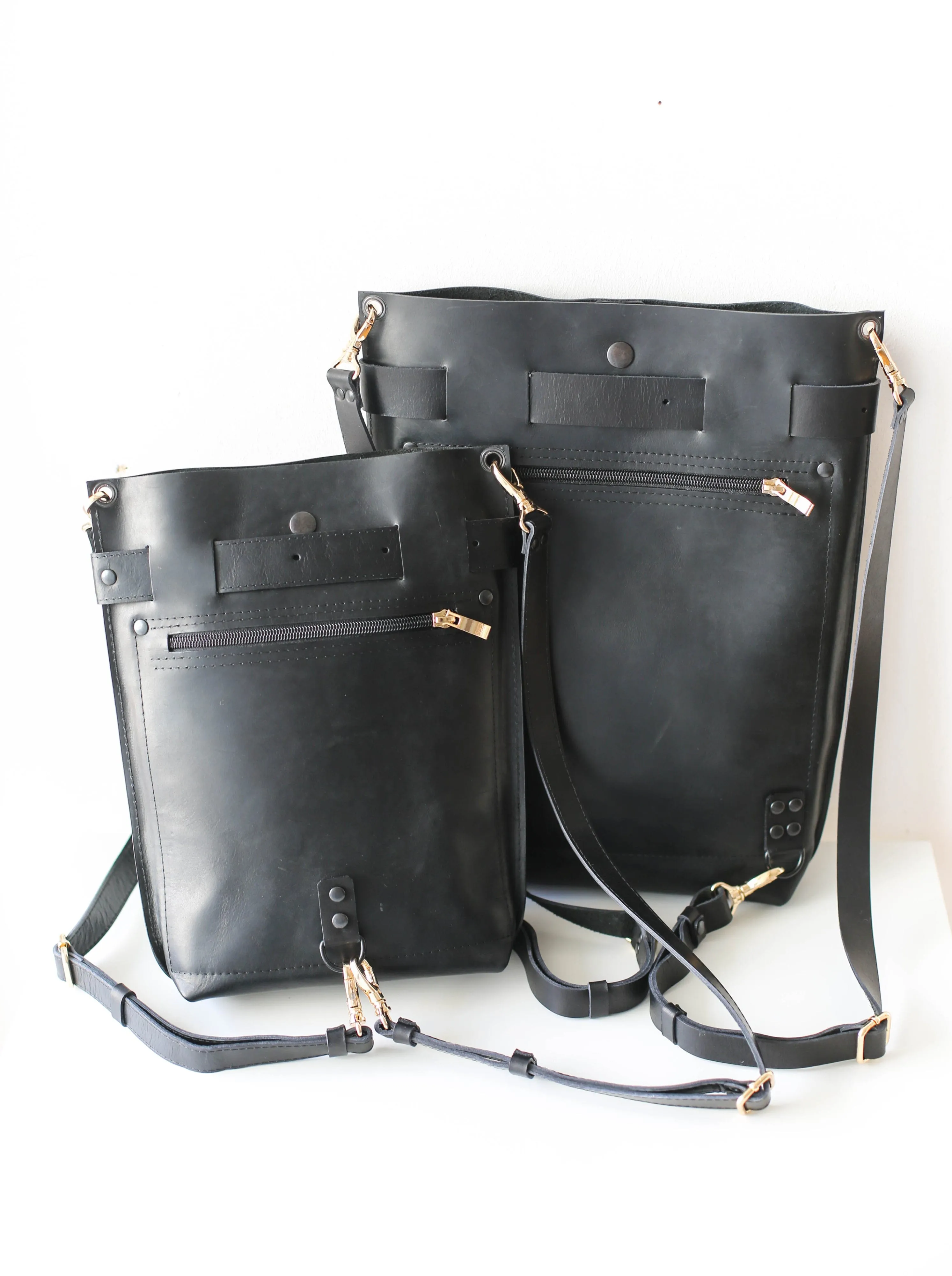 Black Leather Bag w/Front Pocket