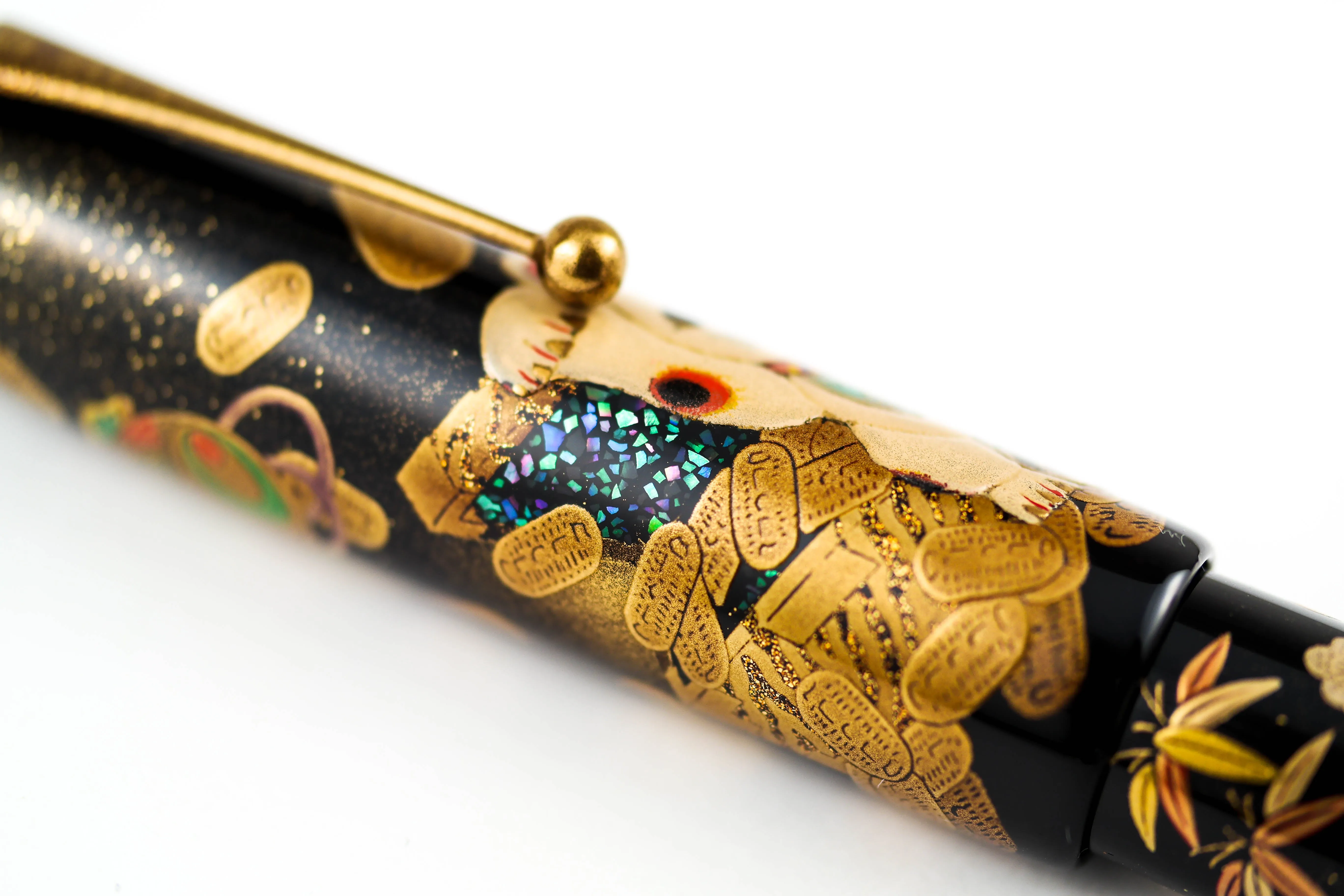 Namiki Emperor Maneki-neko (Beckoning Cat) Maki-e Limited Edition Fountain Pen