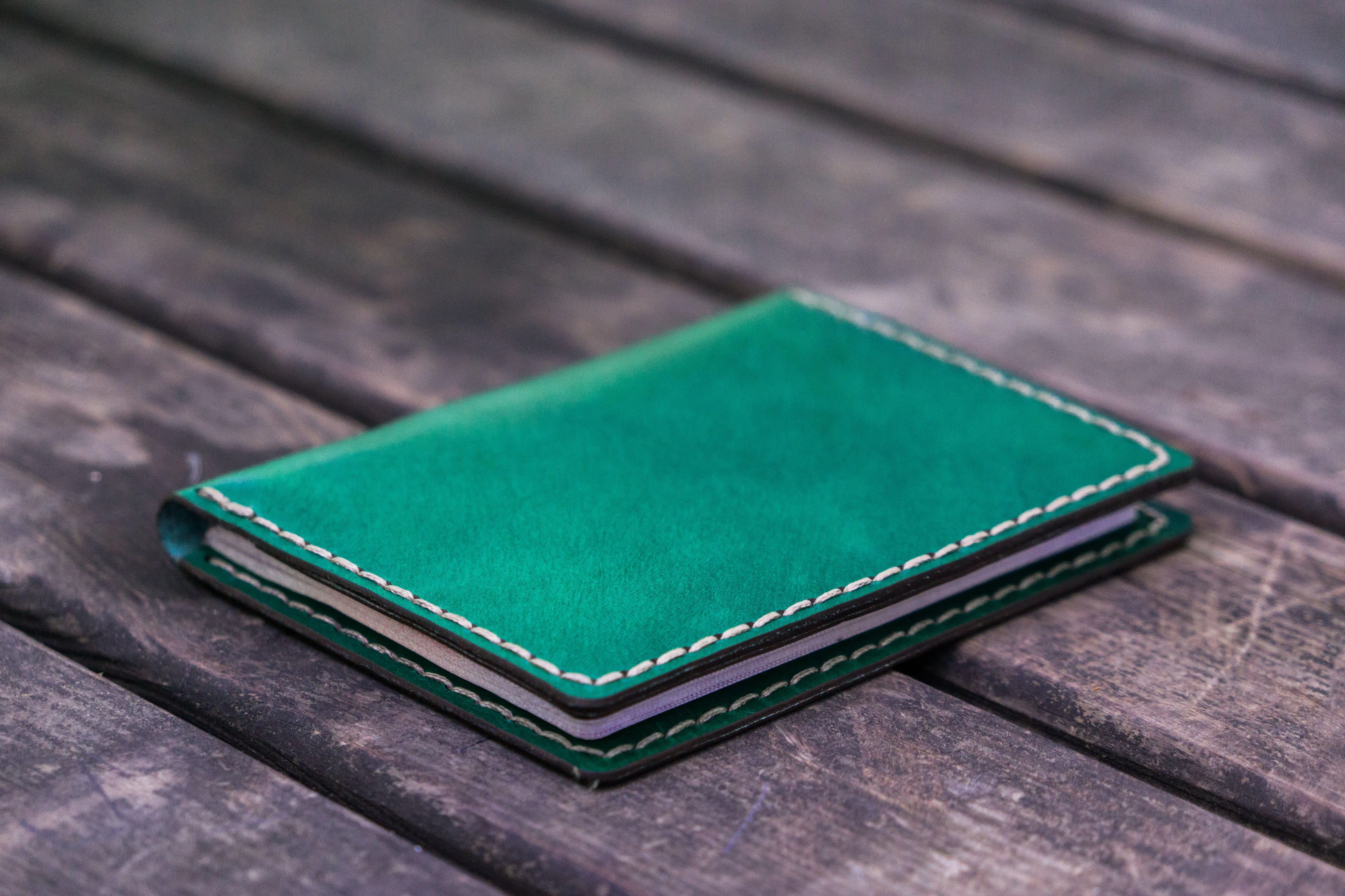 No.06 Leather Passport Holder - Green